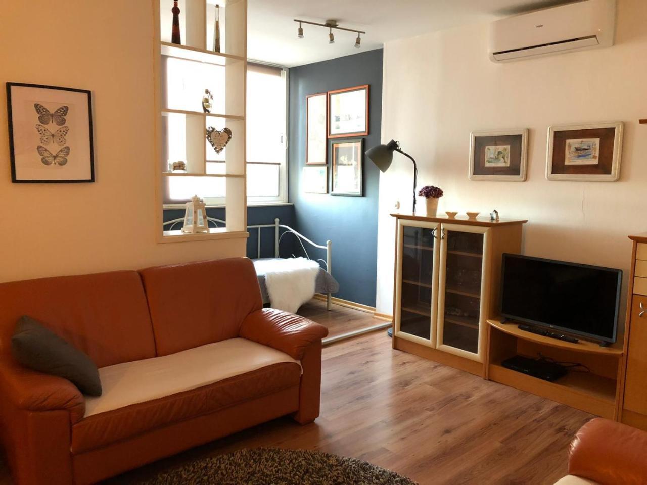 Appartamento Apartman Mera Zara Esterno foto