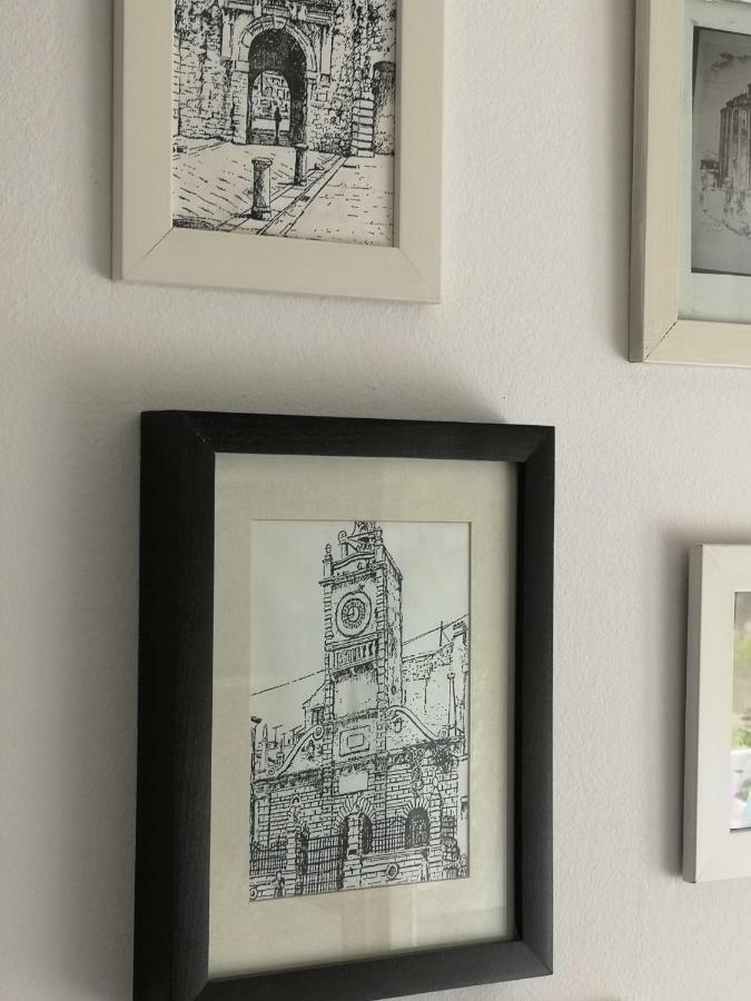 Appartamento Apartman Mera Zara Esterno foto