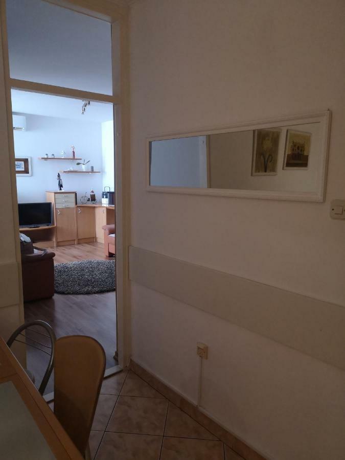 Appartamento Apartman Mera Zara Esterno foto